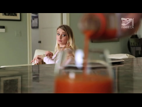 ❤️ Rapariga boazona com mamas grandes e ratas apertadas fica com piça de perdedor, mas muito dura Porno vk em porno pt.eviewporn.ru ❌❤