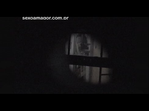 ❤️ Lourinho é filmado secretamente por um voyeur de bairro escondido atrás de tijolos ocos Porno vk em porno pt.eviewporn.ru ❌❤